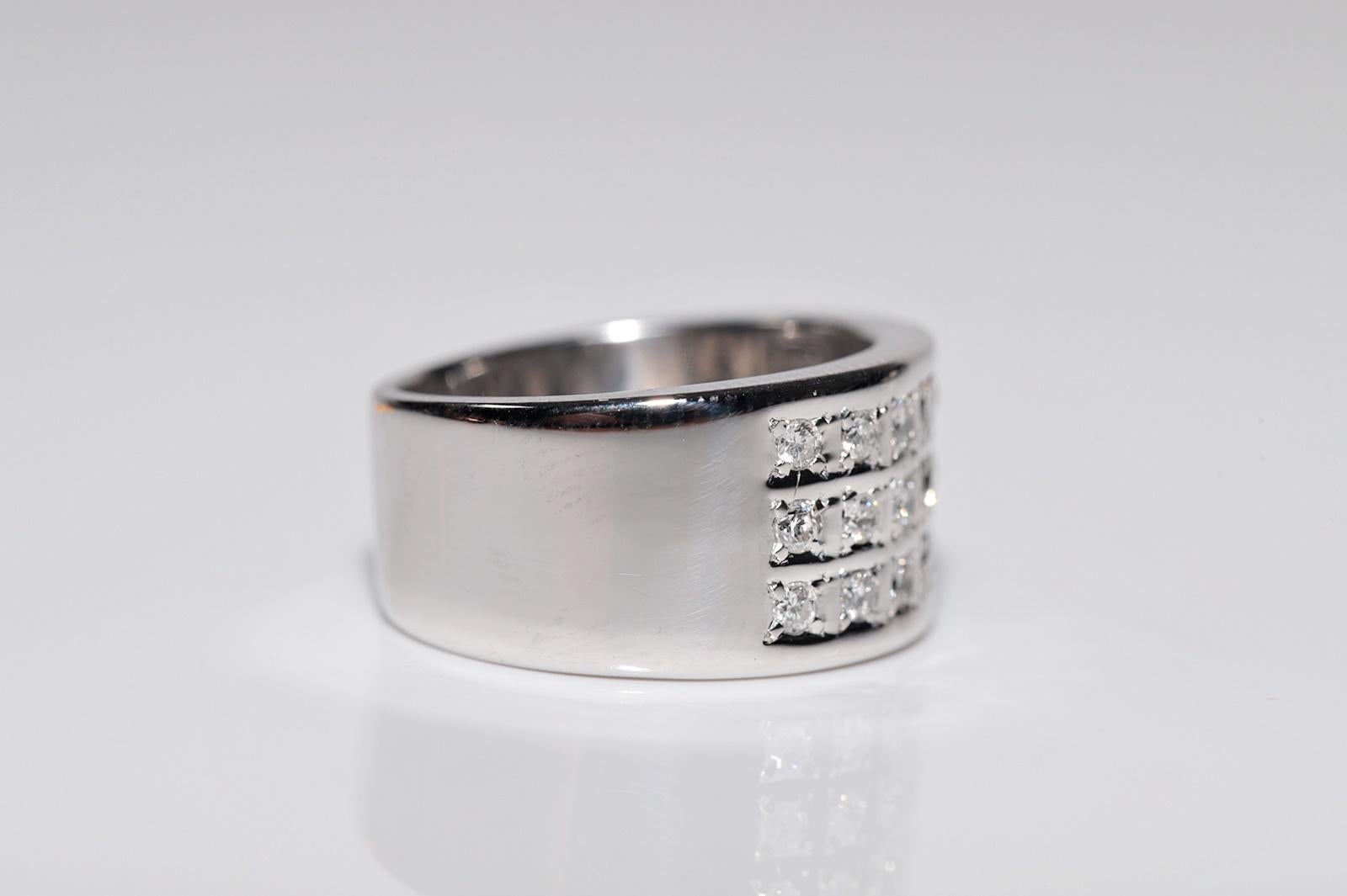 Vintage Circa 1990s 14k Gold Natural Diamond Band Strong Ring In condizioni buone in vendita a Fatih/İstanbul, 34