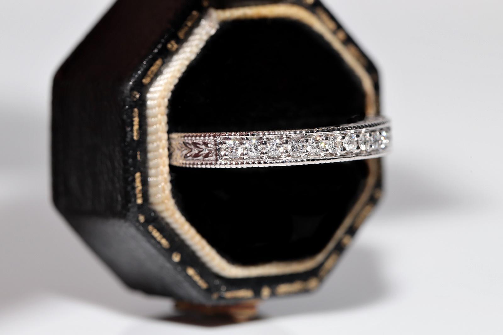 Retro Vintage Circa 1990s 14k Gold Natural Diamond Decorated Band Ring For Sale
