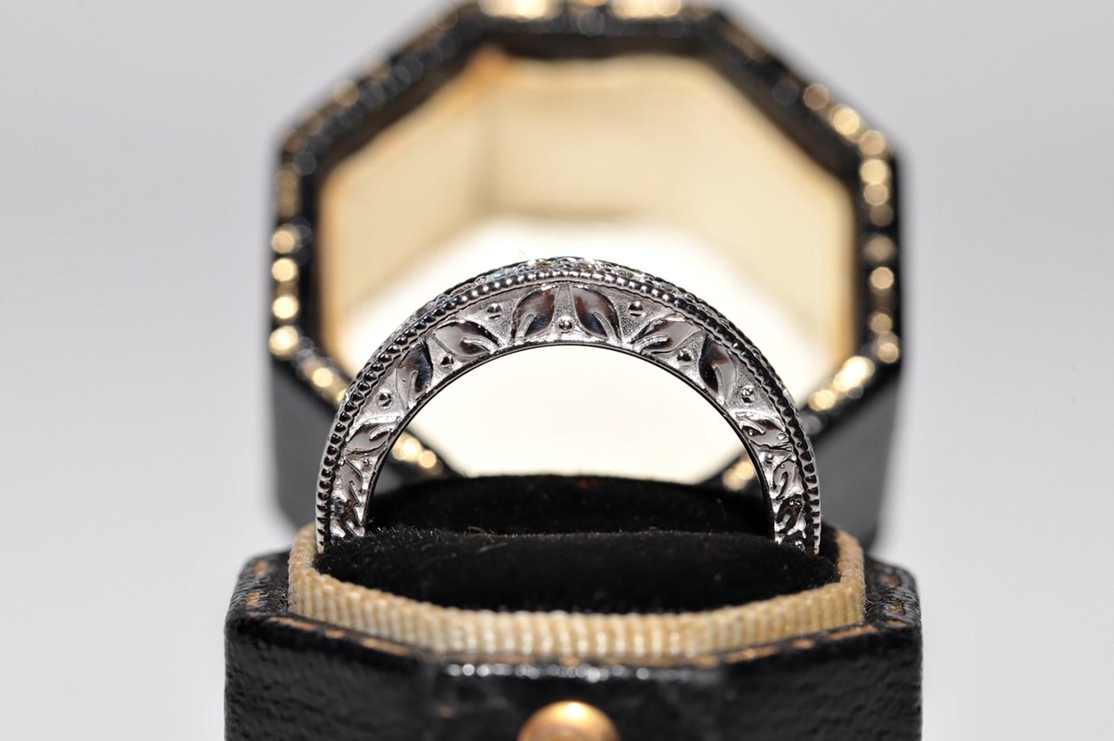 Brilliant Cut Vintage Circa 1990s 14k Gold Natural Diamond Decorated Band Ring For Sale