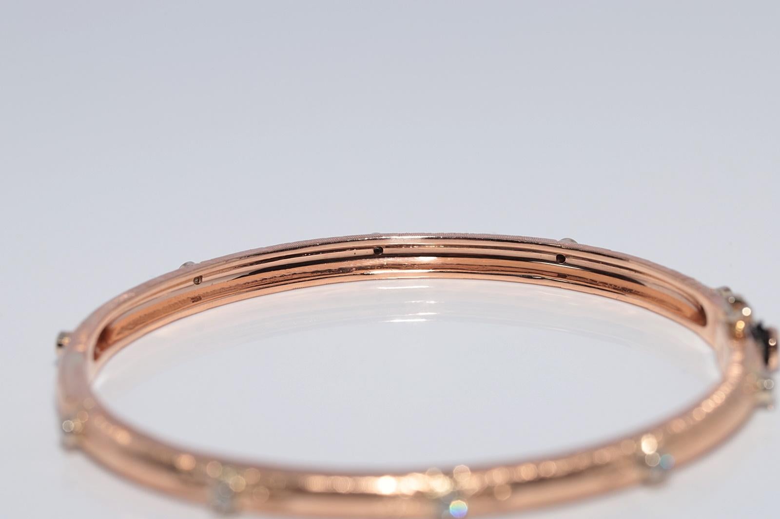 Vintage CIRCA 1990er Jahre 14k Gold natürlichen Diamanten verziert Armreif Armband im Angebot 6