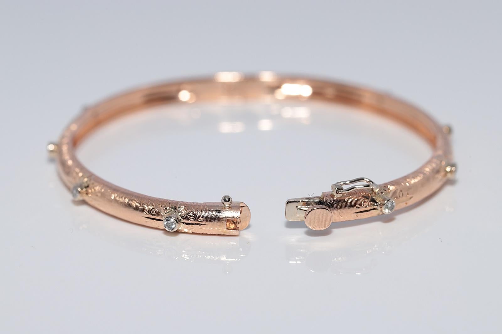 Vintage CIRCA 1990er Jahre 14k Gold natürlichen Diamanten verziert Armreif Armband im Angebot 9