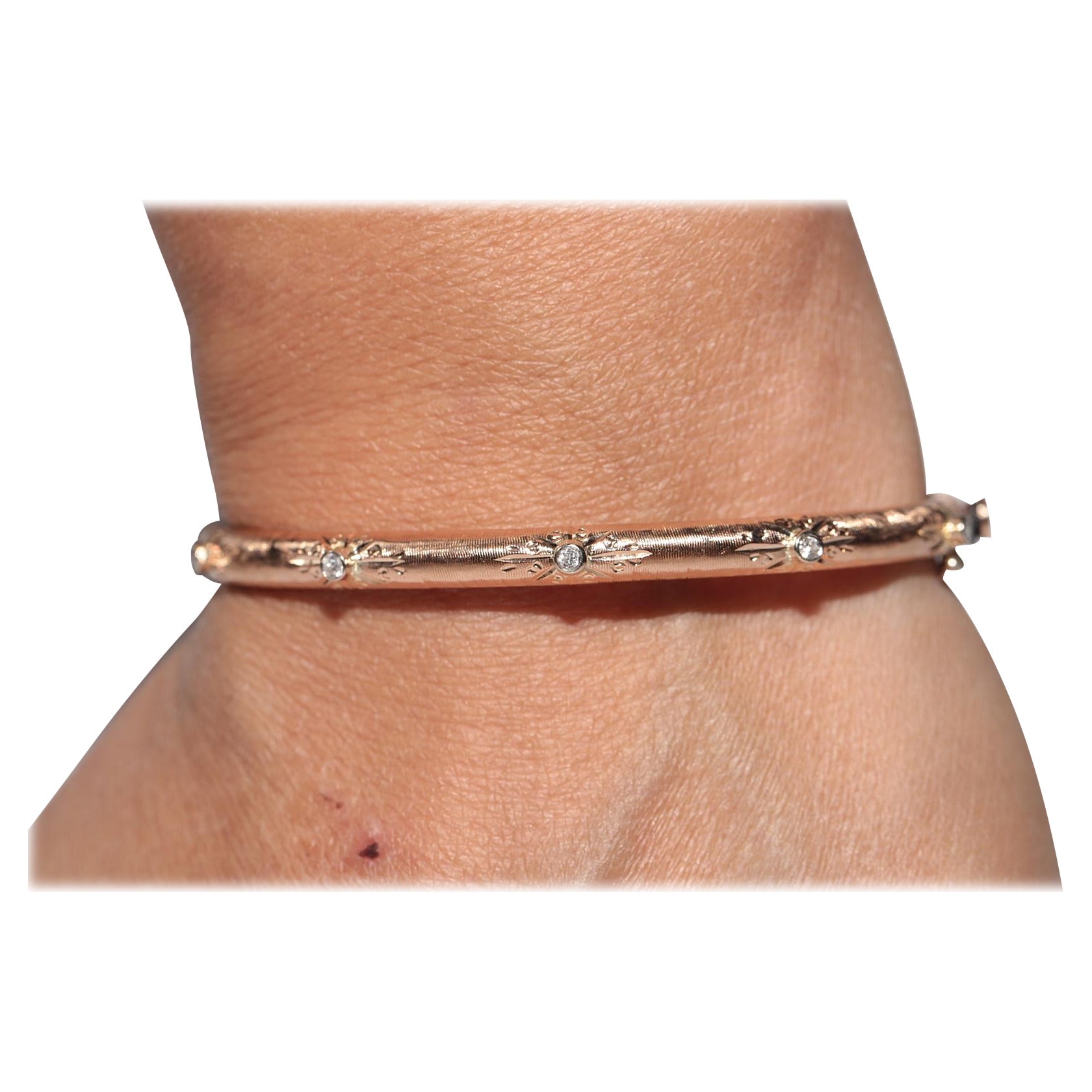 Vintage CIRCA 1990er Jahre 14k Gold natürlichen Diamanten verziert Armreif Armband