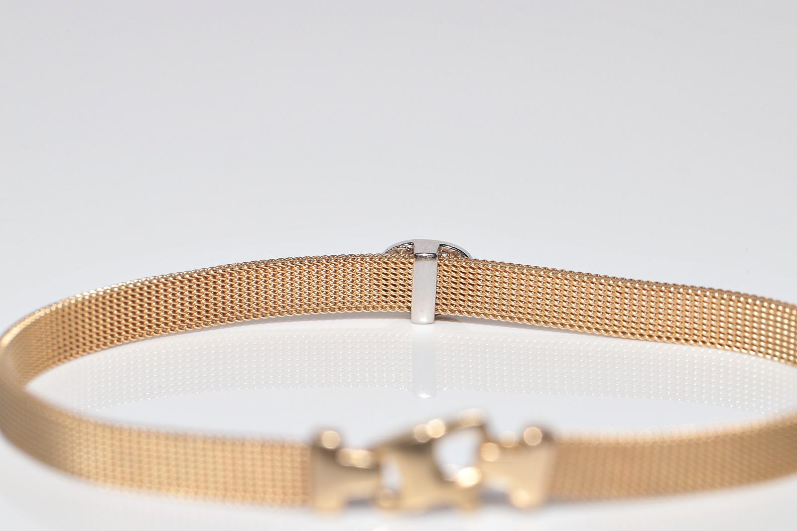 Vintage Circa 1990er Jahre 14k Gold Natürliches Diamant-Dekoriertes Vintage-Armband im Angebot 9