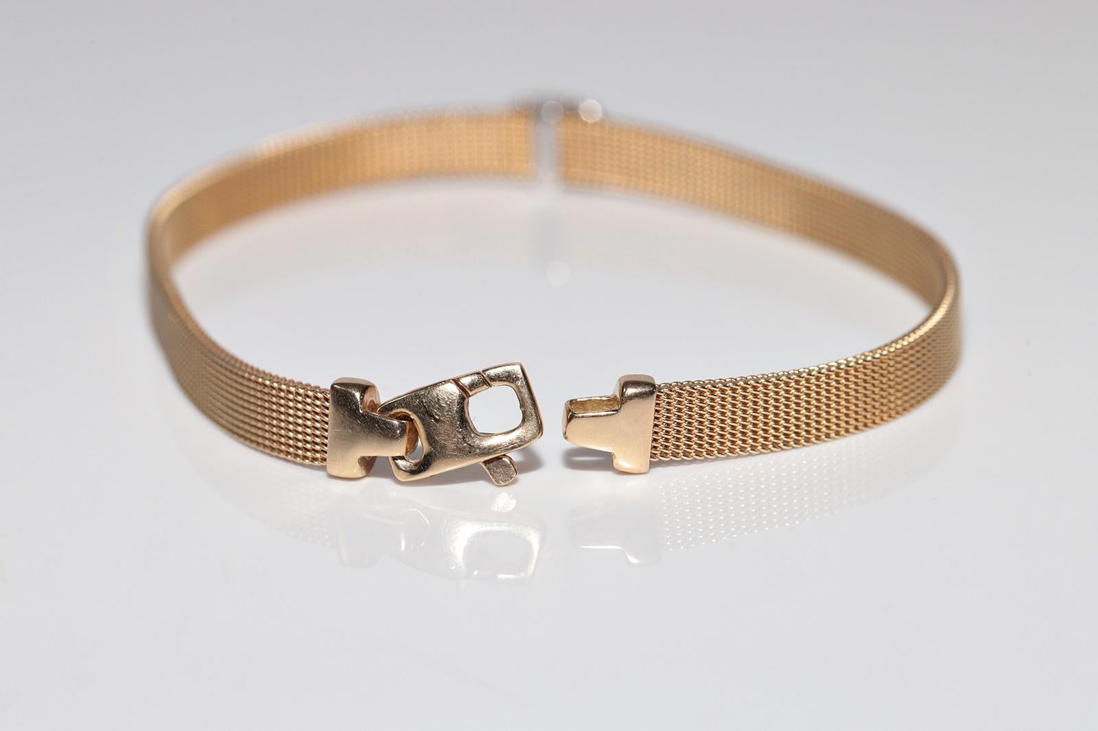 Vintage Circa 1990er Jahre 14k Gold Natürliches Diamant-Dekoriertes Vintage-Armband im Angebot 11