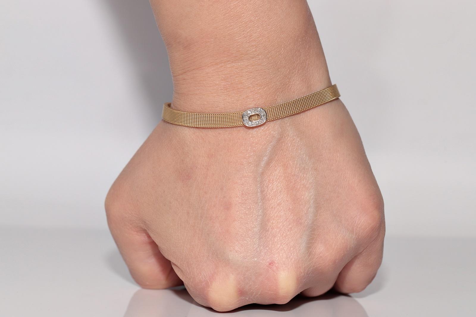 Vintage Circa 1990er Jahre 14k Gold Natürliches Diamant-Dekoriertes Vintage-Armband (Retro) im Angebot