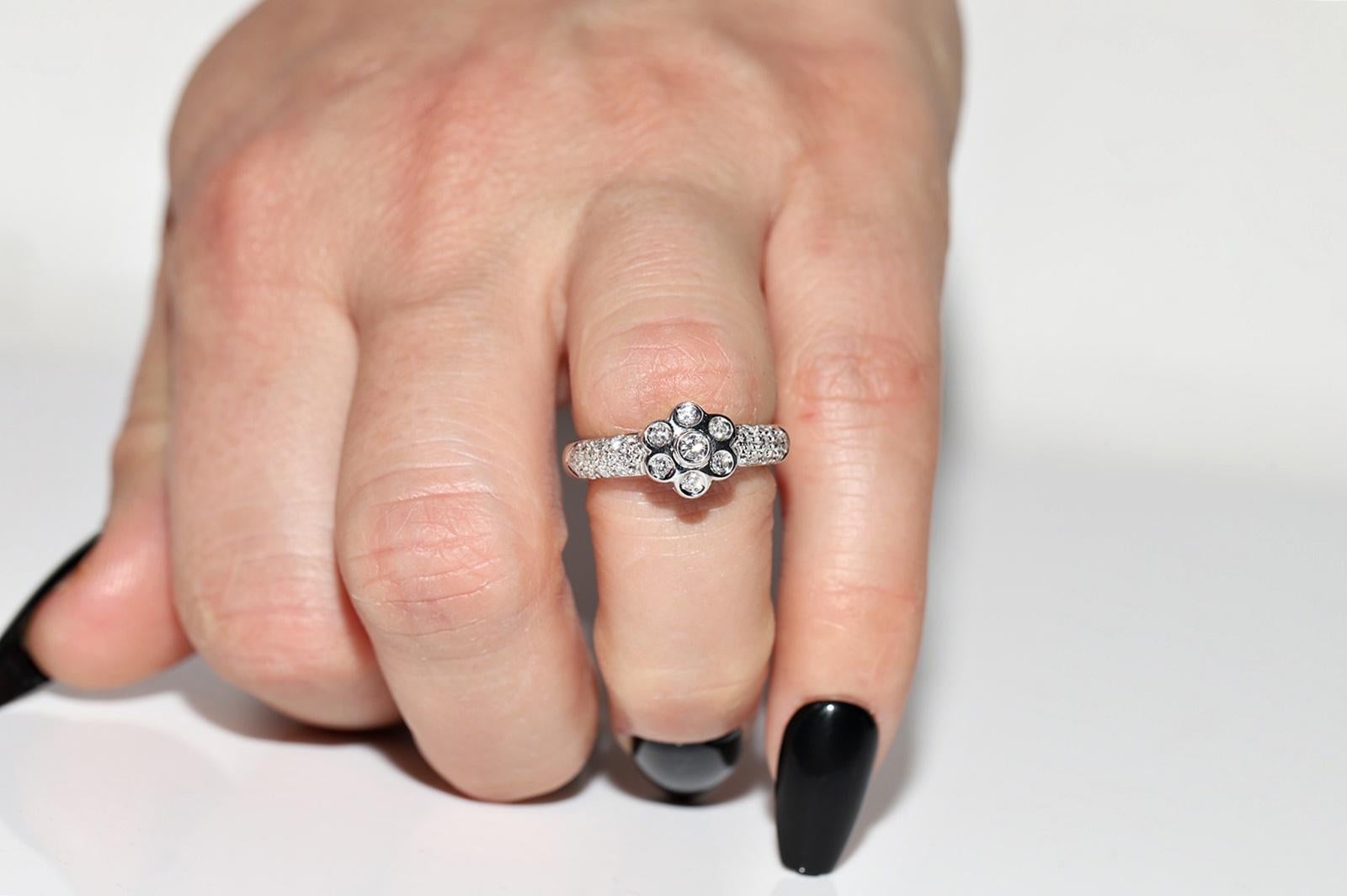 Vintage Circa 1990er Jahre 14k Gold Natürlicher Diamant Dekorierter Cocktail-Ring im Angebot 7