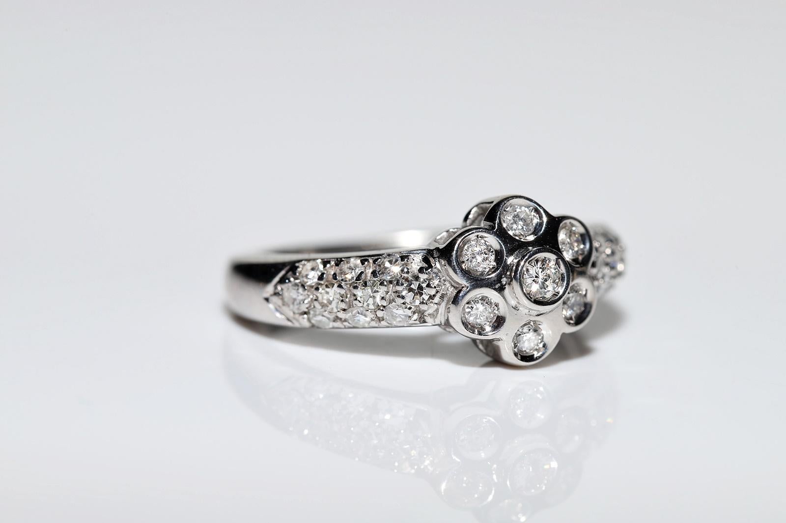 Vintage Circa 1990er Jahre 14k Gold Natürlicher Diamant Dekorierter Cocktail-Ring Damen im Angebot
