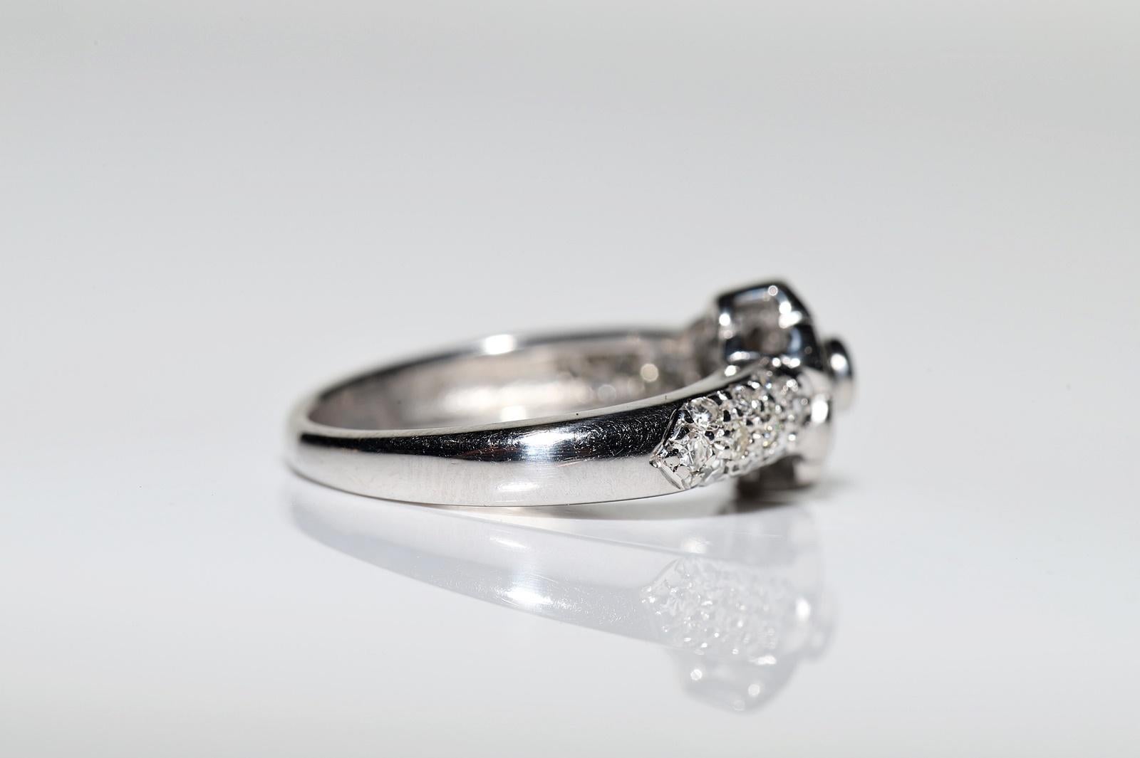 Vintage Circa 1990er Jahre 14k Gold Natürlicher Diamant Dekorierter Cocktail-Ring im Angebot 1