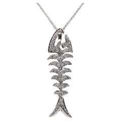 Vintage Circa 1990 Collier pendentif poisson en or 14k orné de diamants naturels