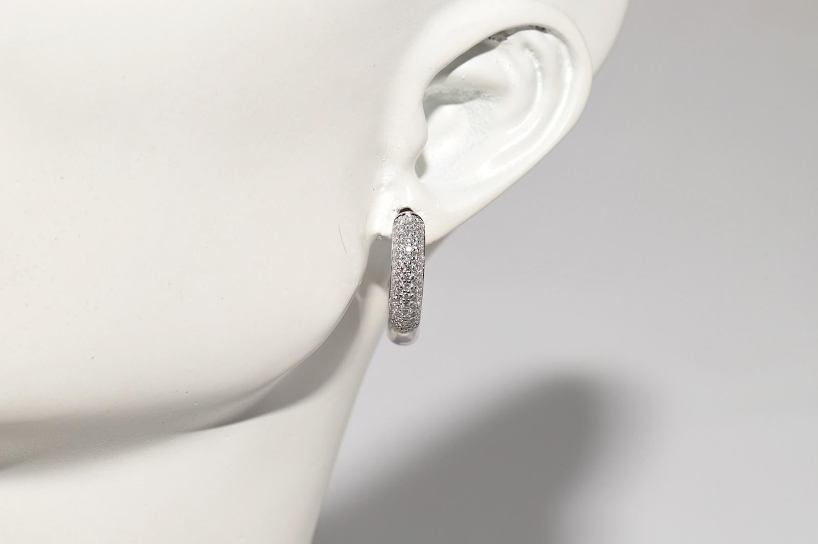Vintage CIRCA 1990er Jahre 14k Gold natürlichen Diamanten dekoriert Hoop Desing Ohrring Damen im Angebot