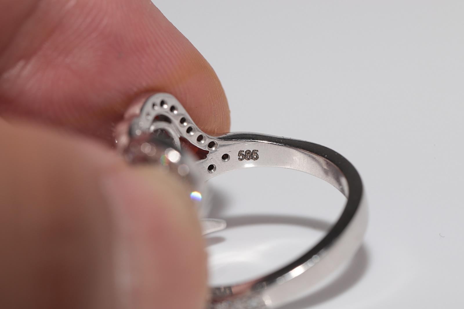 Vintage CIRCA 1990s 14k Gold Natürlicher Diamant Verziert Efeu Design Ring im Angebot 10