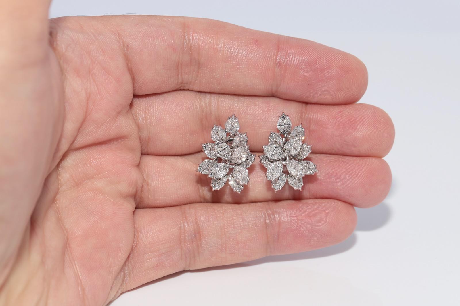 Vintage CIRCA 1990er Jahre 14k Gold natürlichen Diamanten verziert Omega zurück Ohrring im Angebot 7