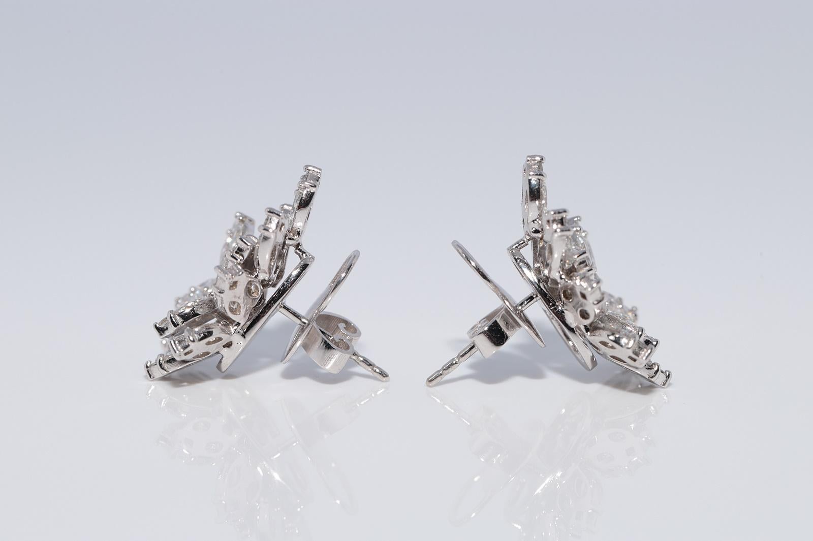 Vintage CIRCA 1990er Jahre 14k Gold natürlichen Diamanten verziert Omega zurück Ohrring Damen im Angebot