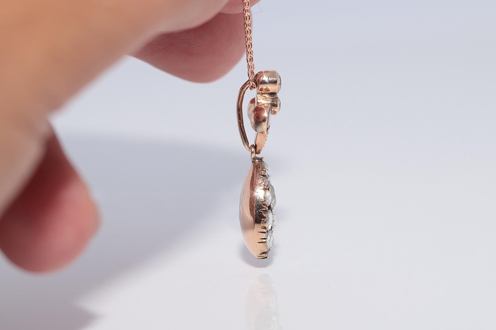 Vintage Circa 1990er Jahre 14k Gold Natürlicher Diamant Dekorierter Anhänger Halskette im Angebot 7