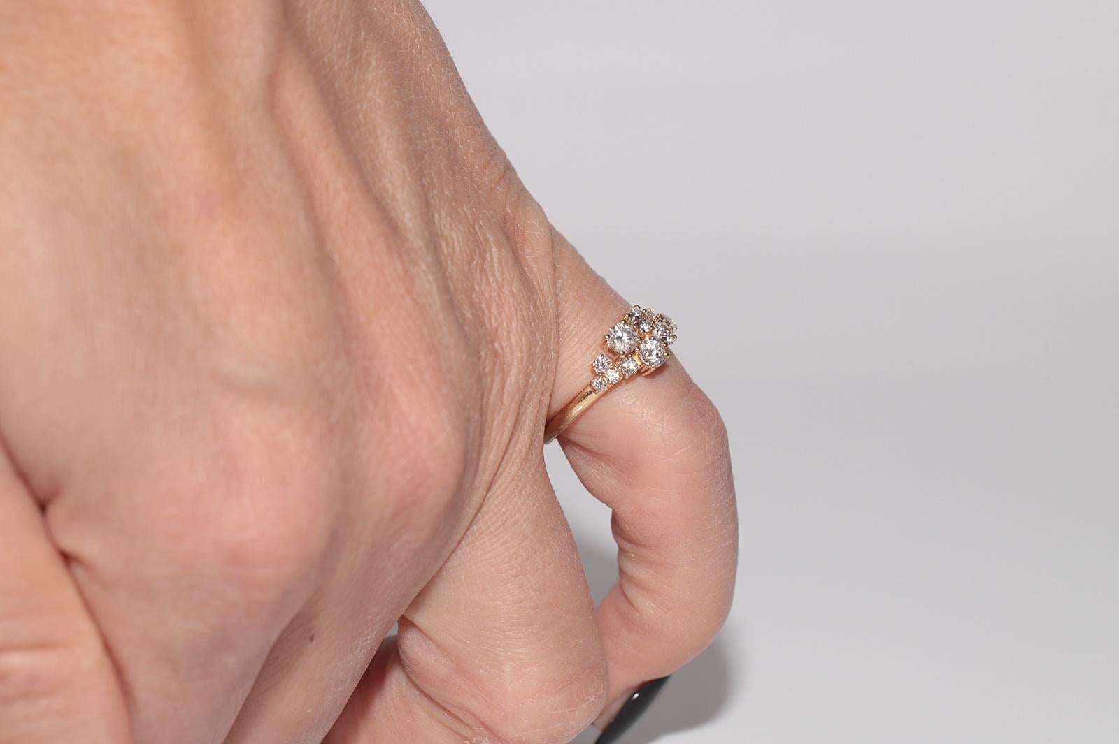 Anillo Bonito Decorado con Diamantes Naturales de Oro de 14k de Nueva Fabricación en venta 8