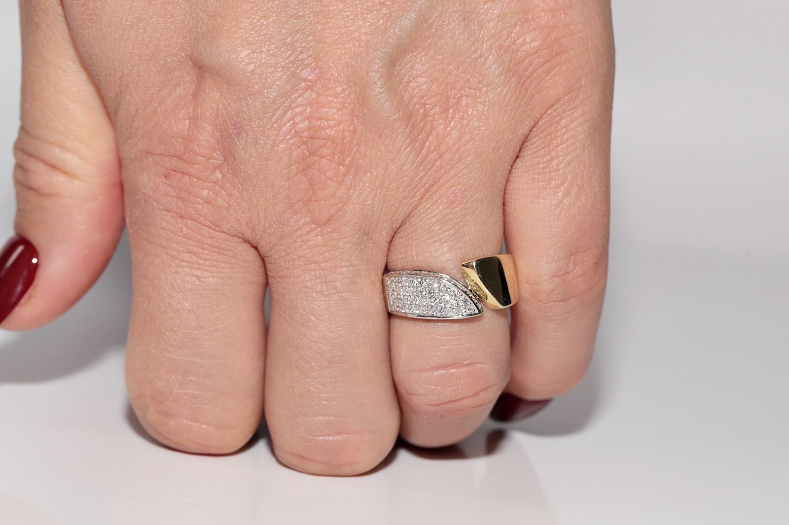 Vintage Circa 1990er Jahre 14k Gold Natürlicher Diamant Dekorierter Vintage-Ring (Retro) im Angebot