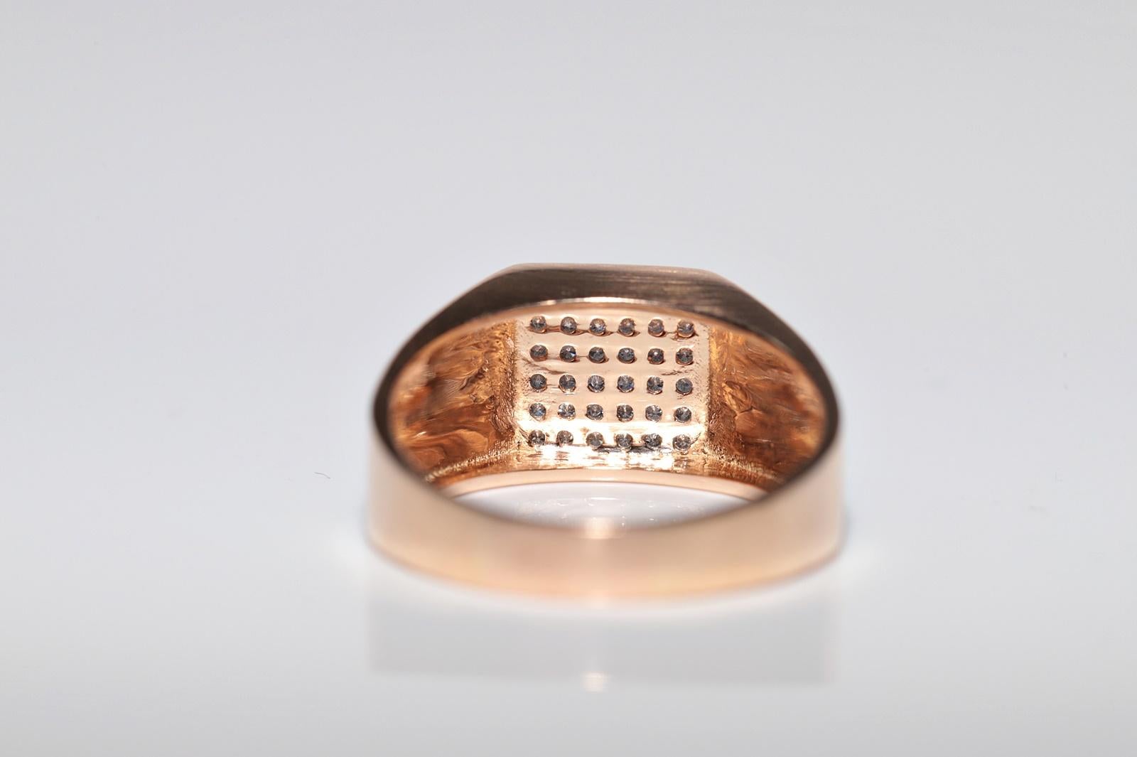 Vintage Circa 1990er Jahre 14k Gold Natürlicher Diamant Dekorierter Quadratischer Stil Ring im Angebot 1