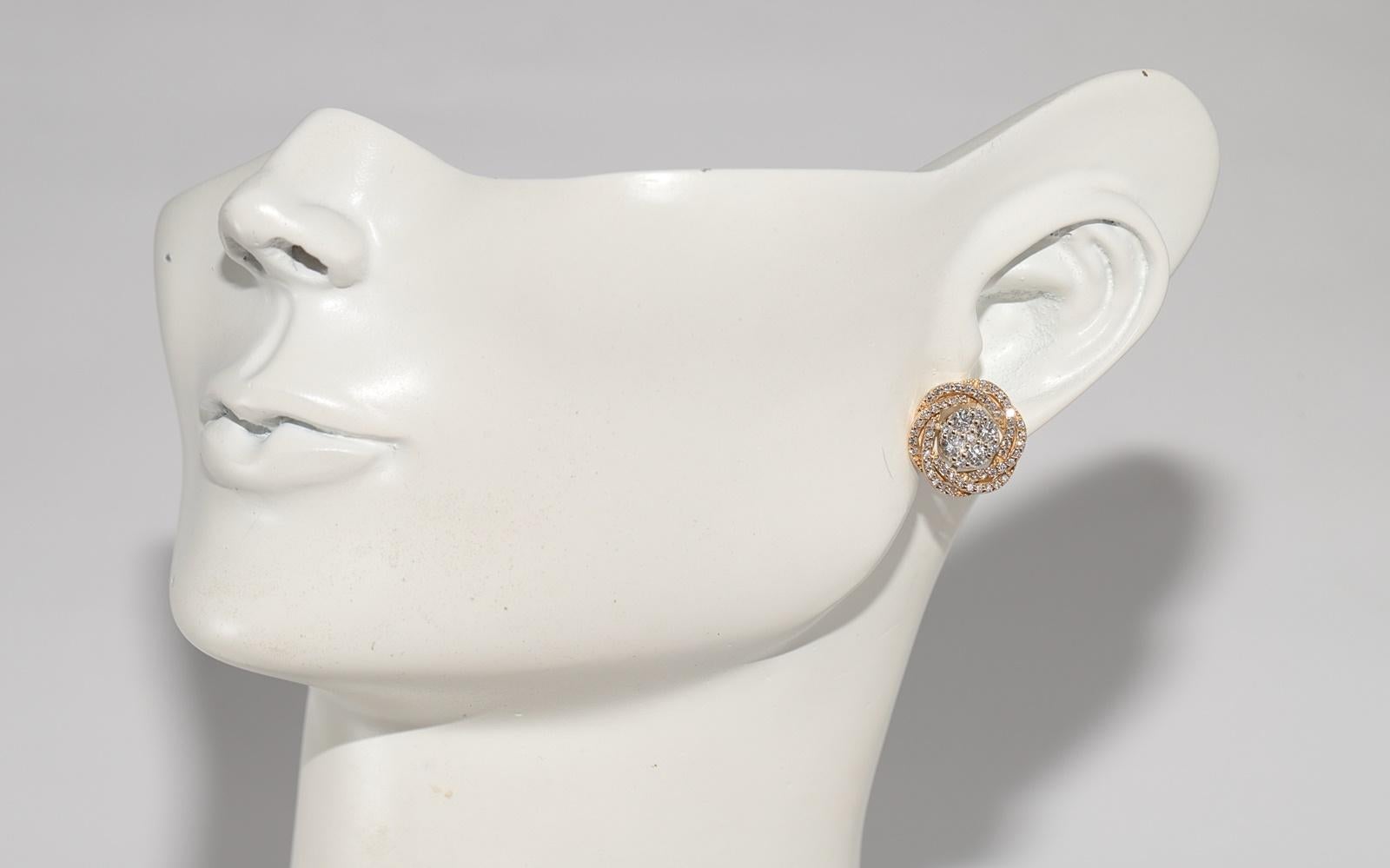 Pendientes de oro de 14 quilates con diamantes naturales, vintage, años 90 en venta 10