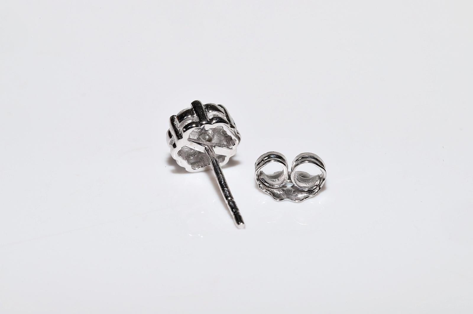 Vintage Circa 1990er Jahre 14k Gold Natürlicher Diamant Dekorierter Ohrstecker Vintage im Angebot 3