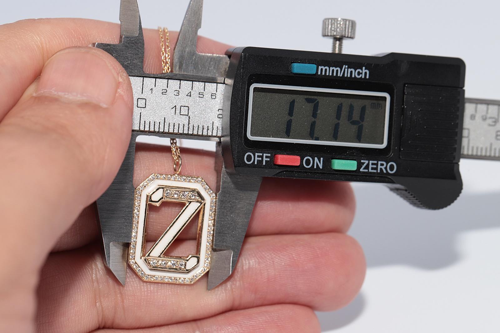 Vintage CIRCA 1990s 14k Gold Natürliche Diamant-Emaille Z Brief Anhänger Halskette im Angebot 4