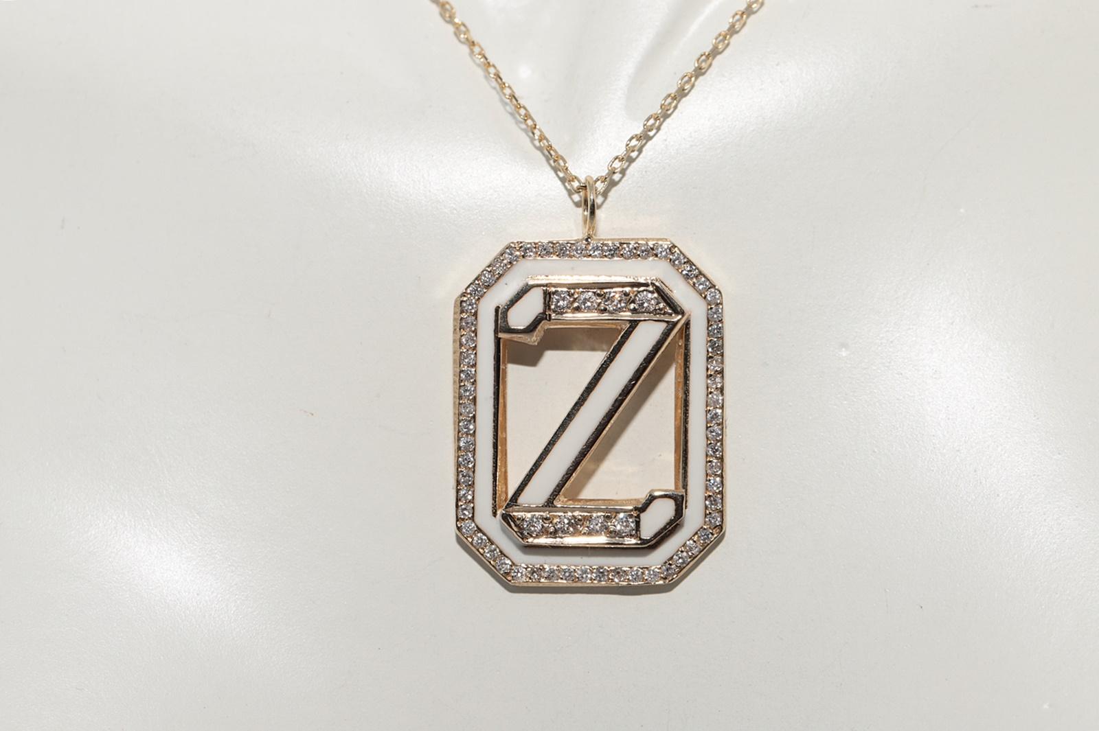 Vintage CIRCA 1990s 14k Gold Natürliche Diamant-Emaille Z Brief Anhänger Halskette (Brillantschliff) im Angebot
