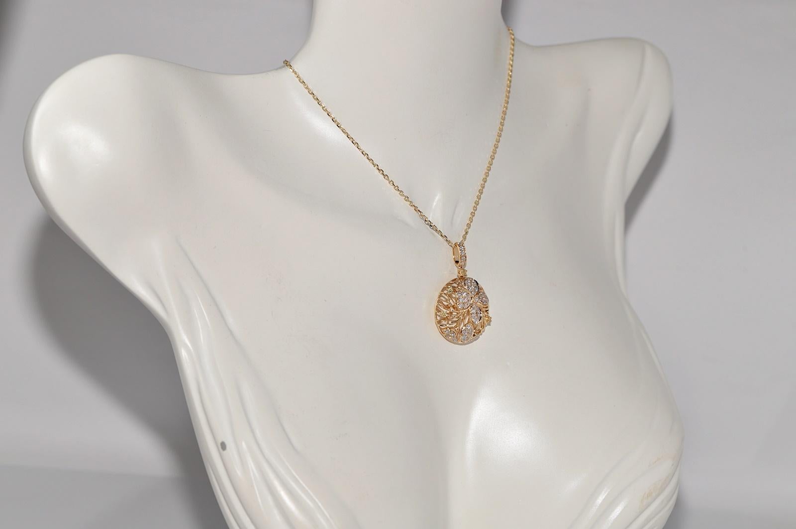 Vintage Circa 1990 Collier pendentif en or 14k avec fleurs en diamant naturel Design Design Bon état - En vente à Fatih/İstanbul, 34