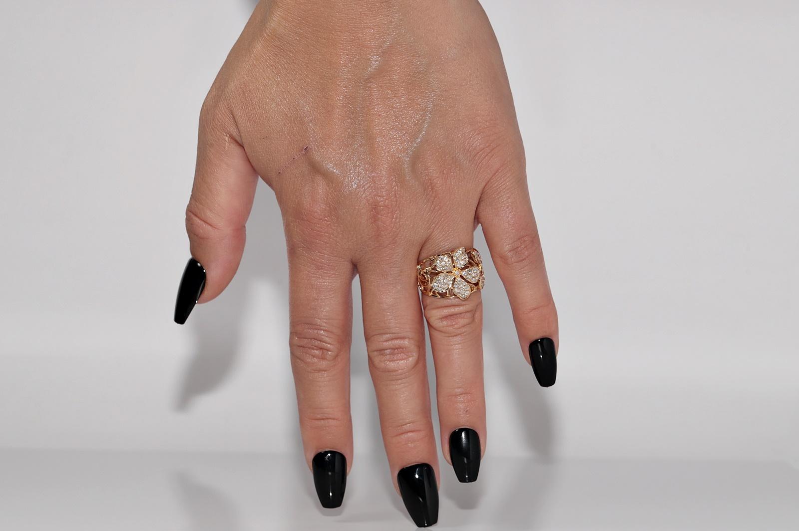 Vintage Circa 1990s 14k Gold Natural Diamond Flowers Design Ring For Sale 5
