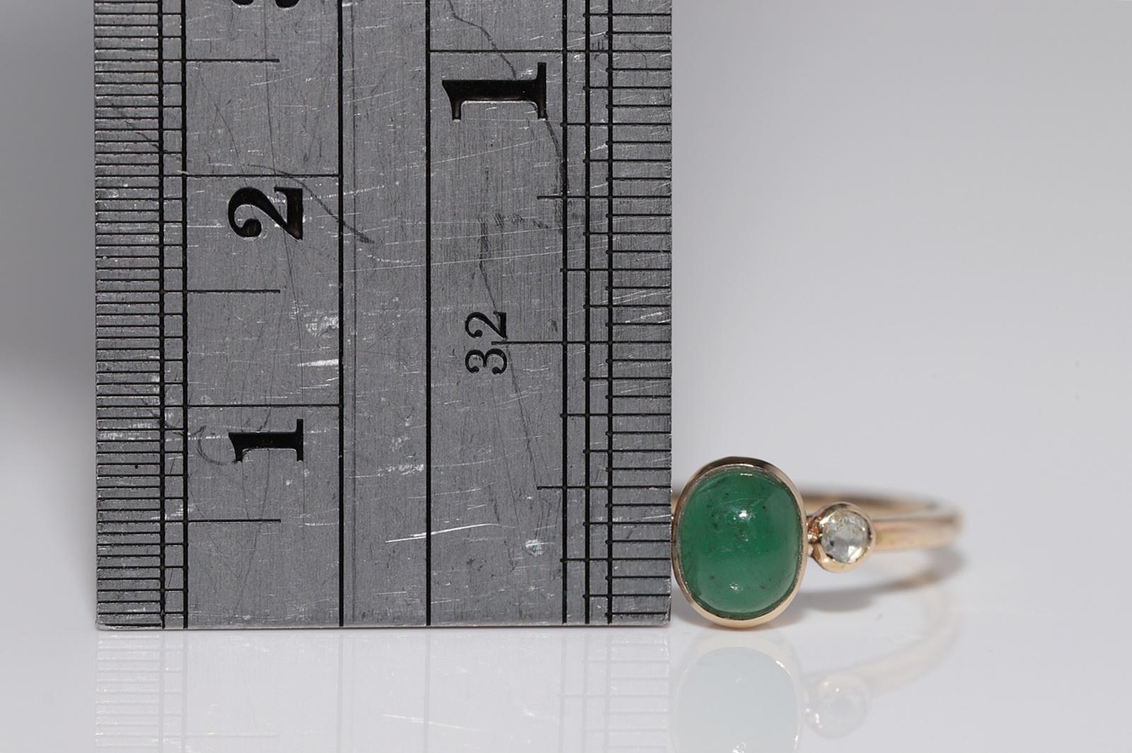 Vintage Circa 1990er Jahre 14k Gold natürlicher Diamant im Rosenschliff und Cabochon-Smaragdring im Angebot 5