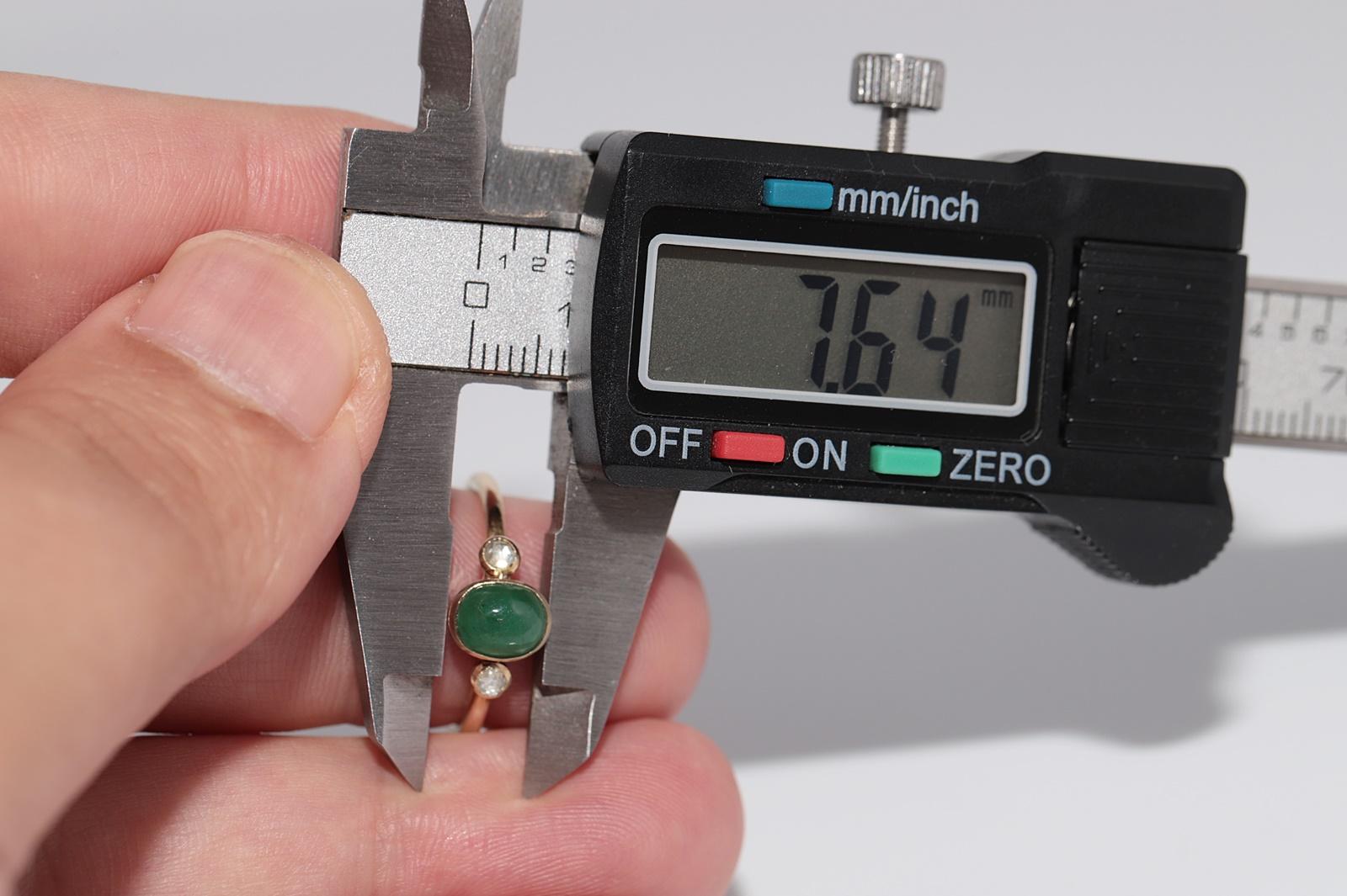 Vintage Circa 1990er Jahre 14k Gold natürlicher Diamant im Rosenschliff und Cabochon-Smaragdring im Angebot 6