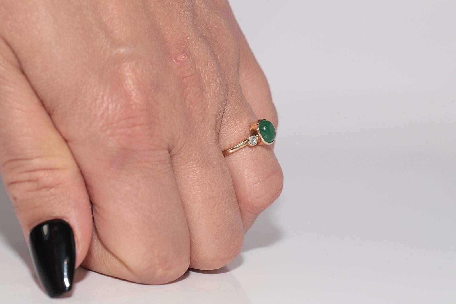 Vintage Circa 1990er Jahre 14k Gold natürlicher Diamant im Rosenschliff und Cabochon-Smaragdring im Angebot 10