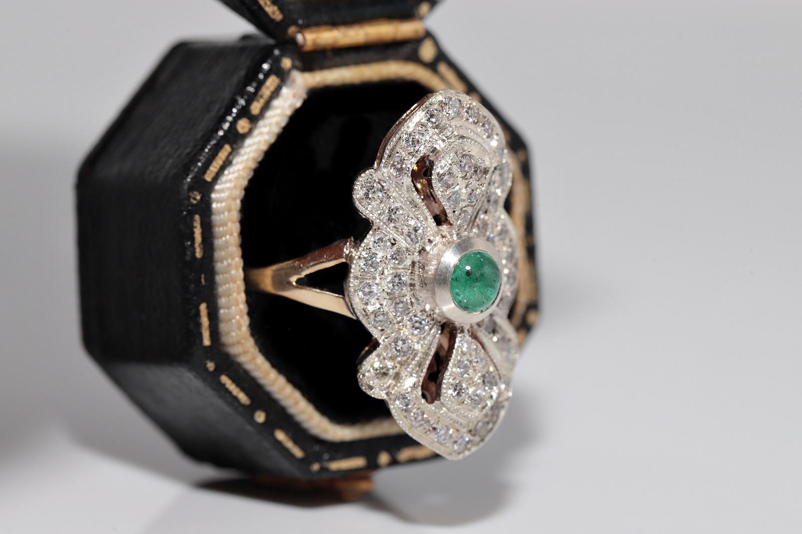 Artisan Vintage Circa 1990s 14k Gold Top Silver Natural Diamond And Emerald Navette Ring en vente