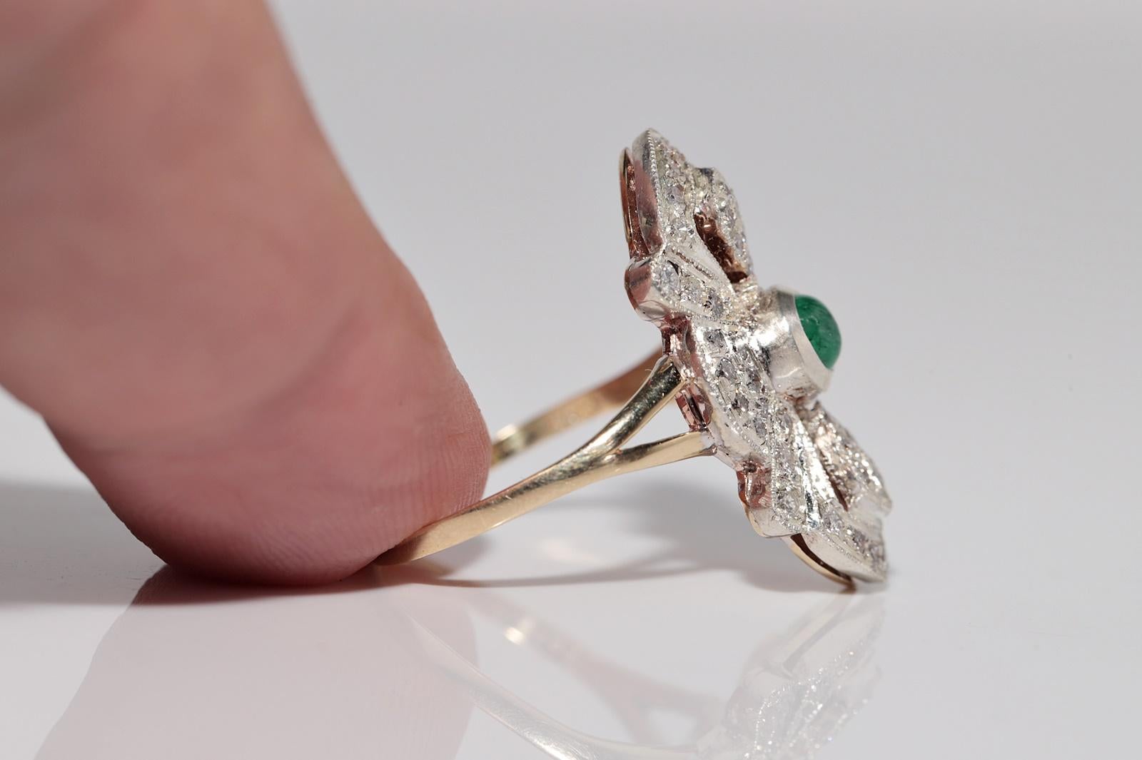 Vintage Circa 1990s 14k Gold Top Silver Natural Diamond And Emerald Navette Ring en vente 1