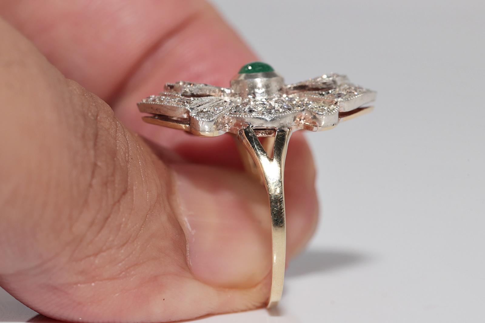 Vintage Circa 1990s 14k Gold Top Silver Natural Diamond And Emerald Navette Ring en vente 2