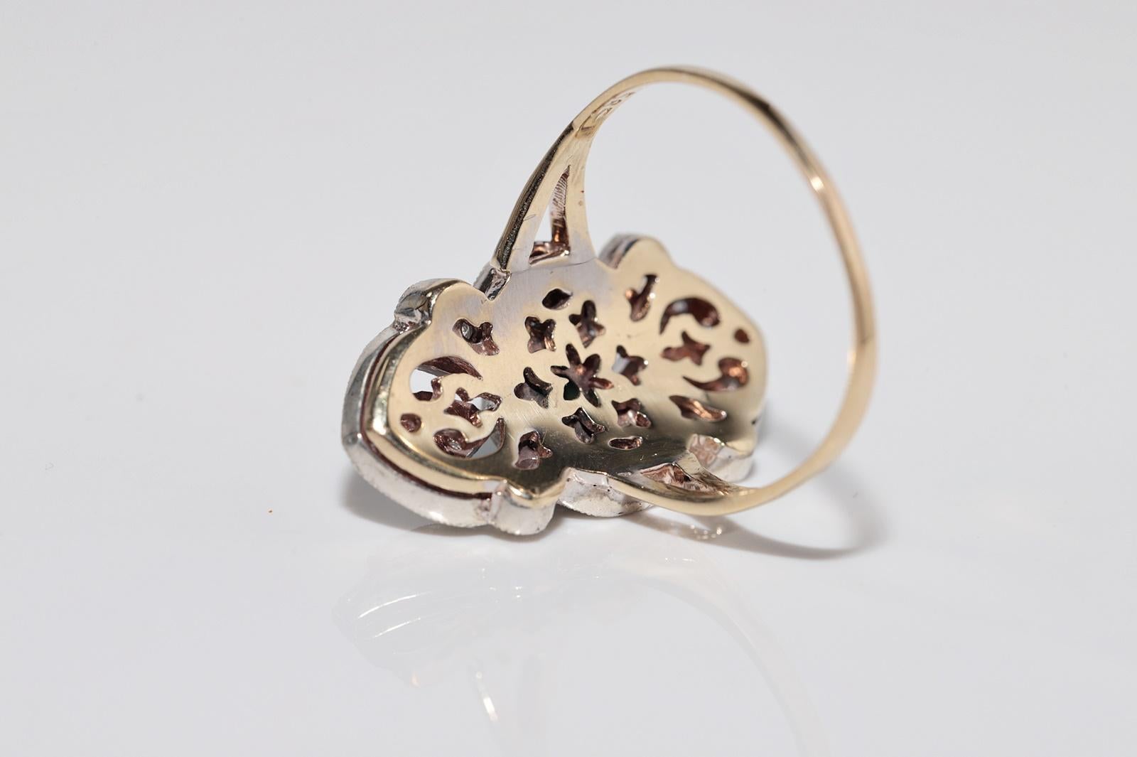 Vintage Circa 1990s 14k Gold Top Silver Natural Diamond And Emerald Navette Ring en vente 3
