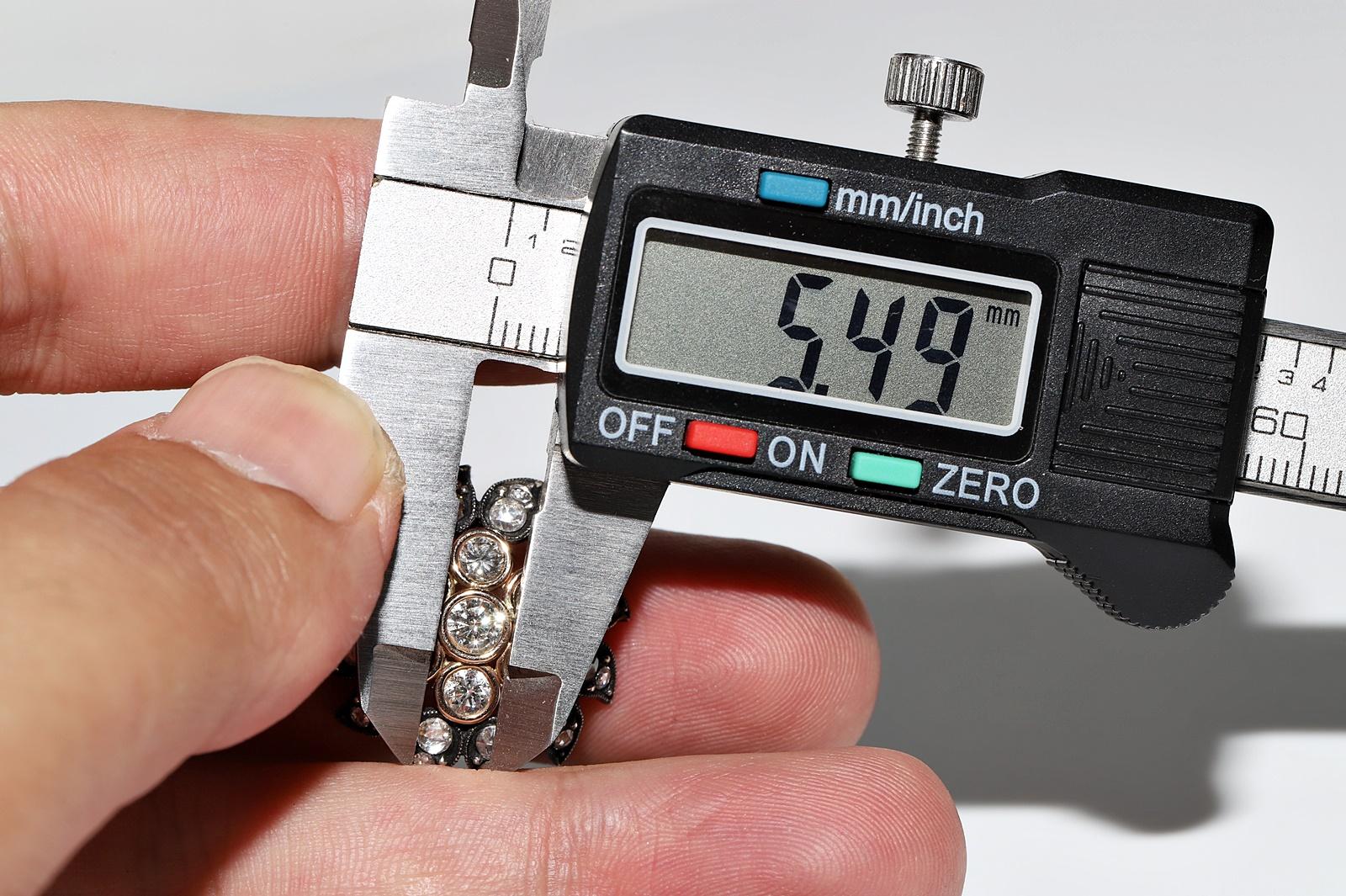 Vintage Circa 1990er Jahre 14k Gold Top Silber natürlicher Diamant  Cocktail-Ring im Angebot 6