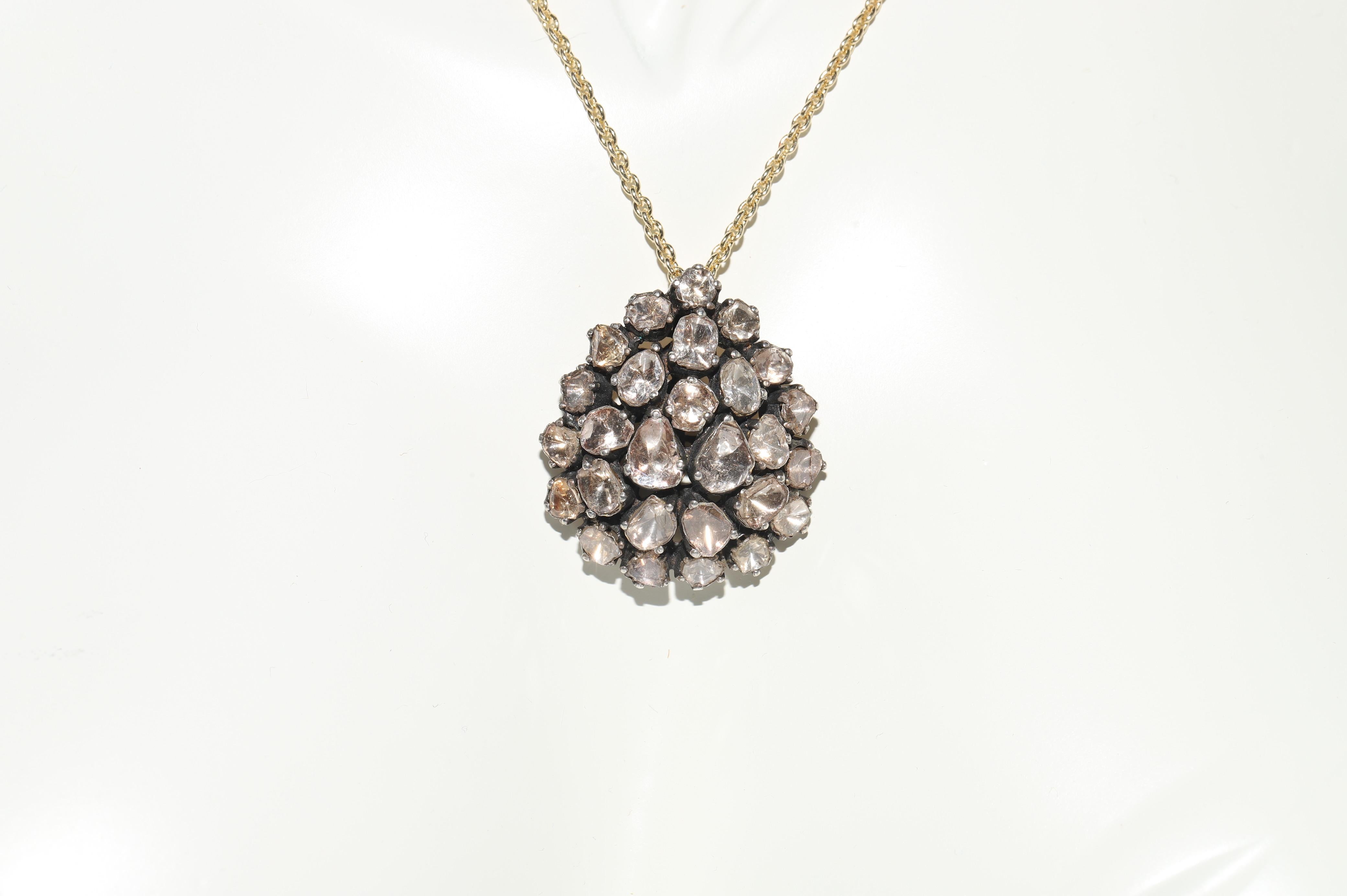 Vintage Circa 1990s 14k Gold Top Silver Natural Rose Cut Diamond Drop Necklace In Good Condition For Sale In Fatih/İstanbul, 34