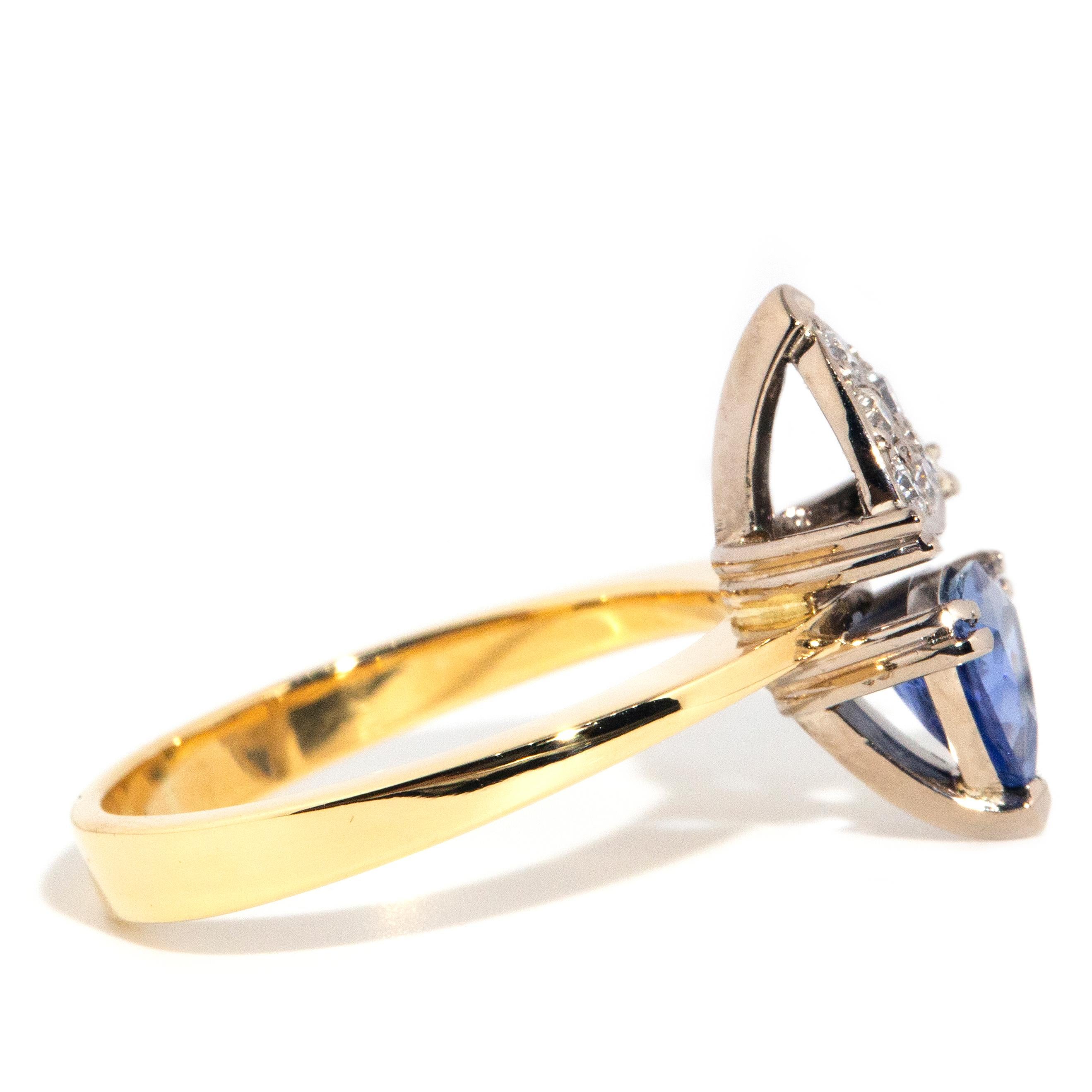 Women's Vintage Circa 1990s 18 Carat Yellow Gold Triangular Blue Sapphire & Diamond Ring For Sale