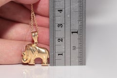 Vintage Circa 1990s 18k Gold Elephant Decorated Pendant Necklace