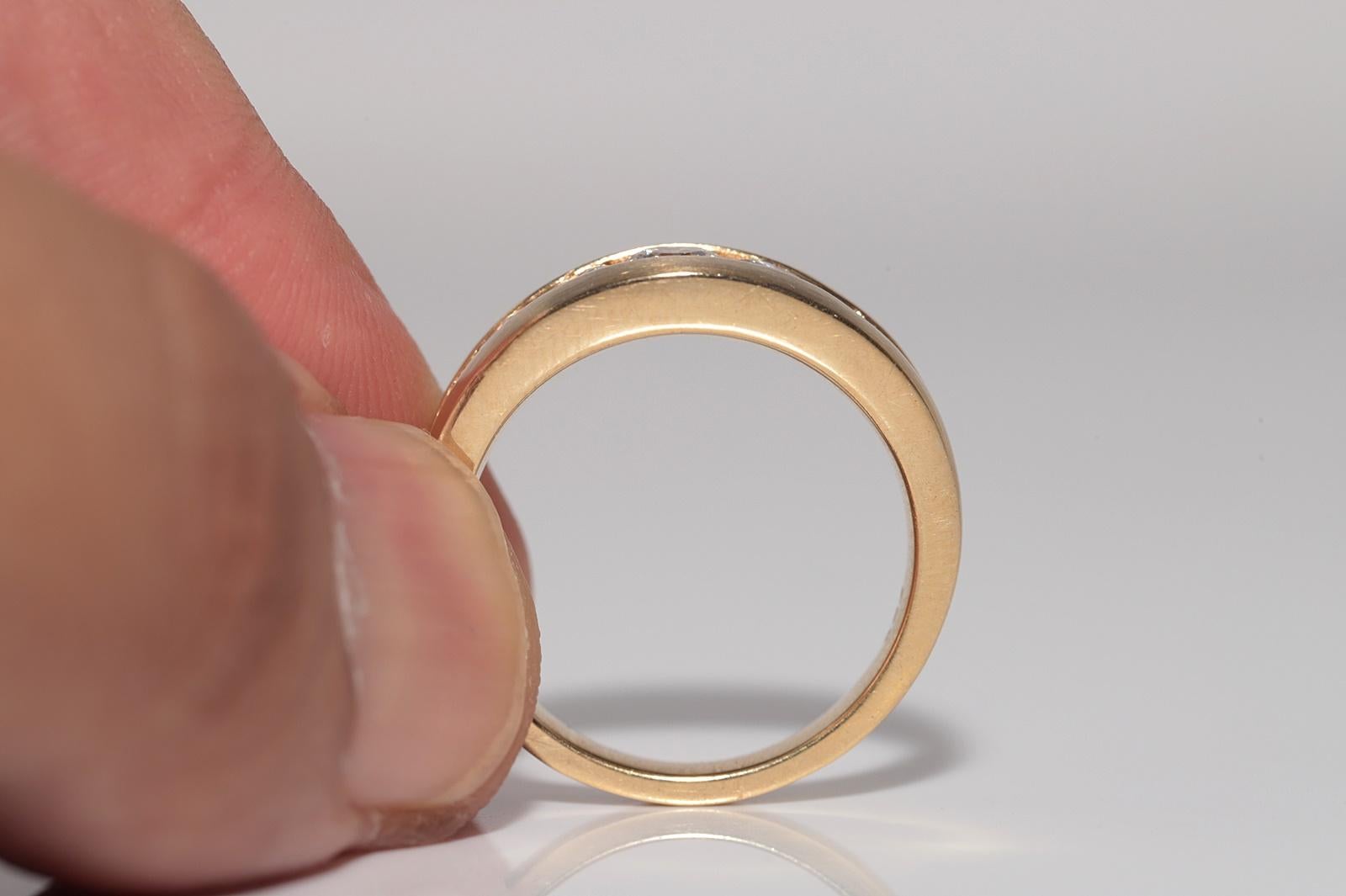 Vintage CIRCA 1990er Jahre 18k Gold Handcrafted Natural Diamond dekoriert Band Ring im Angebot 4