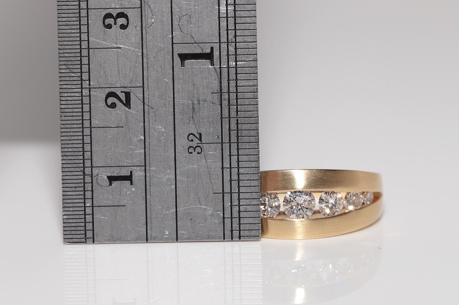 Vintage CIRCA 1990er Jahre 18k Gold Handcrafted Natural Diamond dekoriert Band Ring im Angebot 9