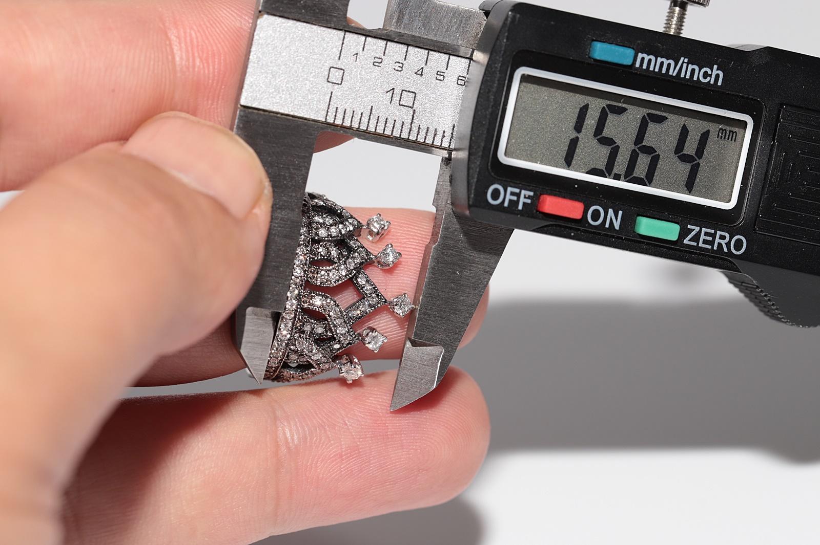 Anello corona d'oro 18k d'epoca, circa anni '90, con diamanti naturali decorati e lavorati a mano in vendita 4