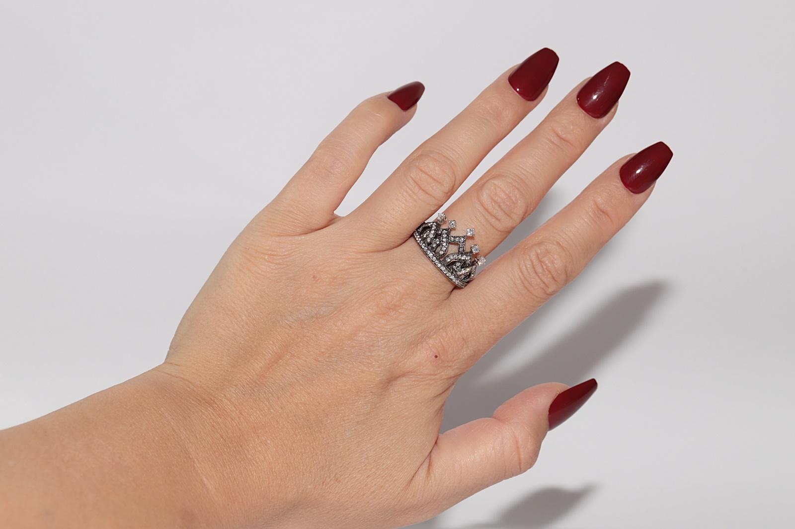 Vintage Circa 1990s 18k Gold Handcrafted Natural Diamond Decorated Crown Ring For Sale 5