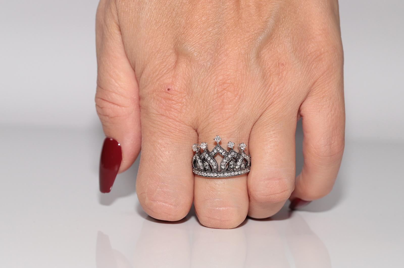 Vintage Circa 1990s 18k Gold Handcrafted Natural Diamond Decorated Crown Ring For Sale 7