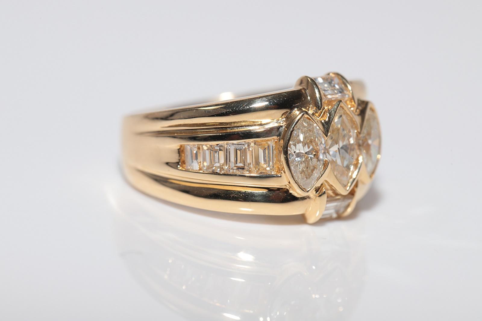 Anello in oro 18 carati con diamanti taglio marquise e taglio baguette, vintage, anni '90 circa. In condizioni buone in vendita a Fatih/İstanbul, 34