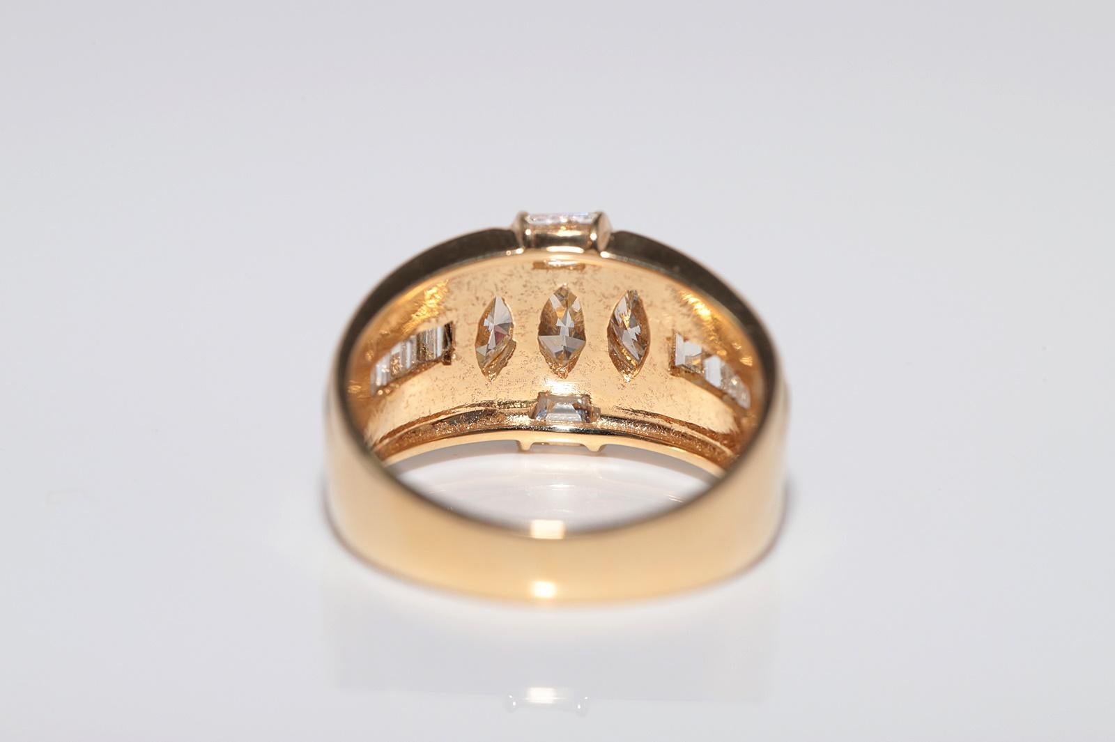 Vintage Circa 1990er Jahre Diamantring aus 18 Karat Gold mit Marquise-Schliff und Baguette-Schliff im Angebot 2