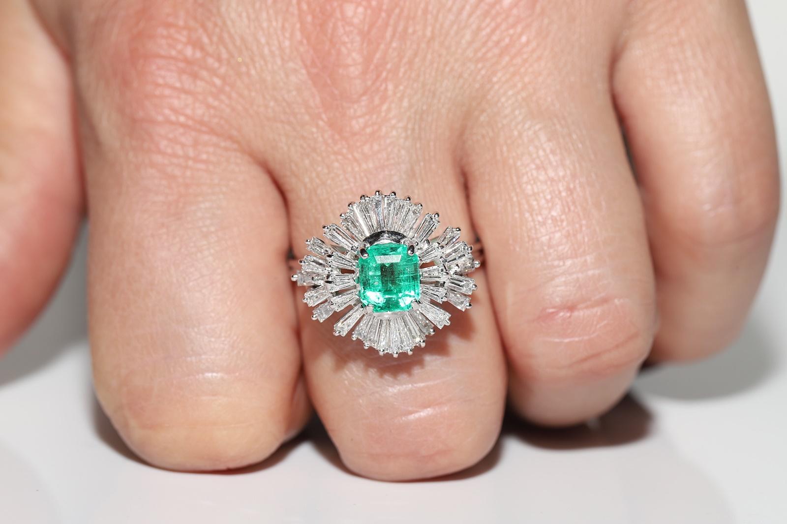 Vintage Circa 1990s 18k Gold Natural Baguette Cut Diamond And Emerald Ring For Sale 11