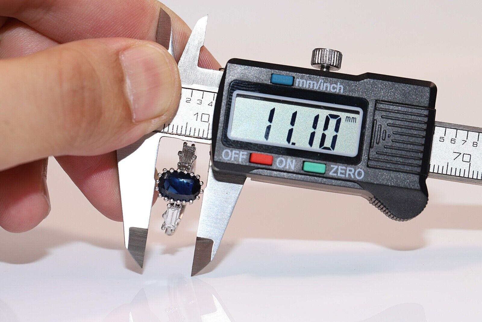 Vintage Circa 1990er Jahre Ring aus 18 Karat Gold mit Diamanten im natürlichen Baguetteschliff und Saphiren im Angebot 6