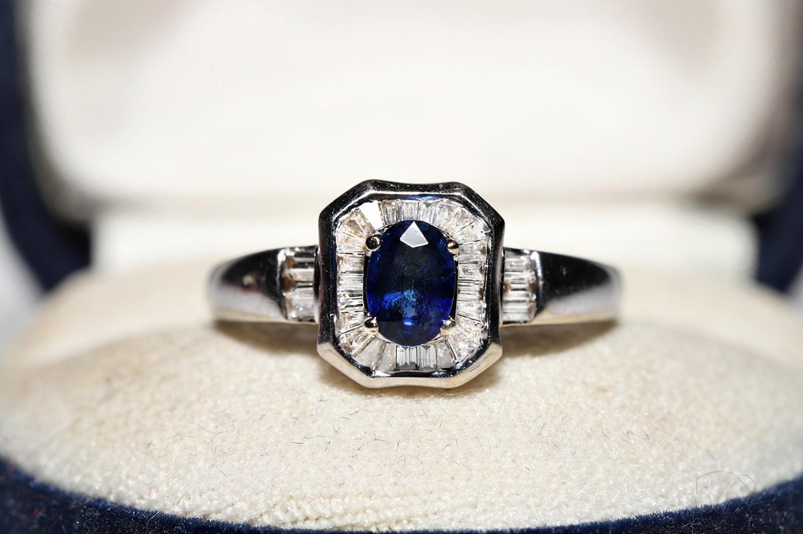 Vintage Circa 1990s 18k Gold Natural Baguette Cut Diamond And Sapphire Ring  For Sale 10