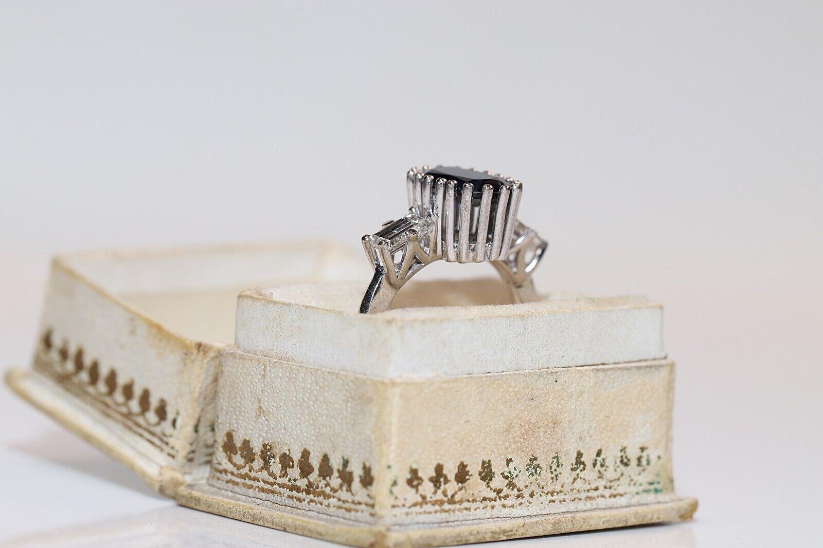 Retro Vintage Circa 1990s 18k Gold Natural Baguette Cut Diamond And Sapphire Ring For Sale