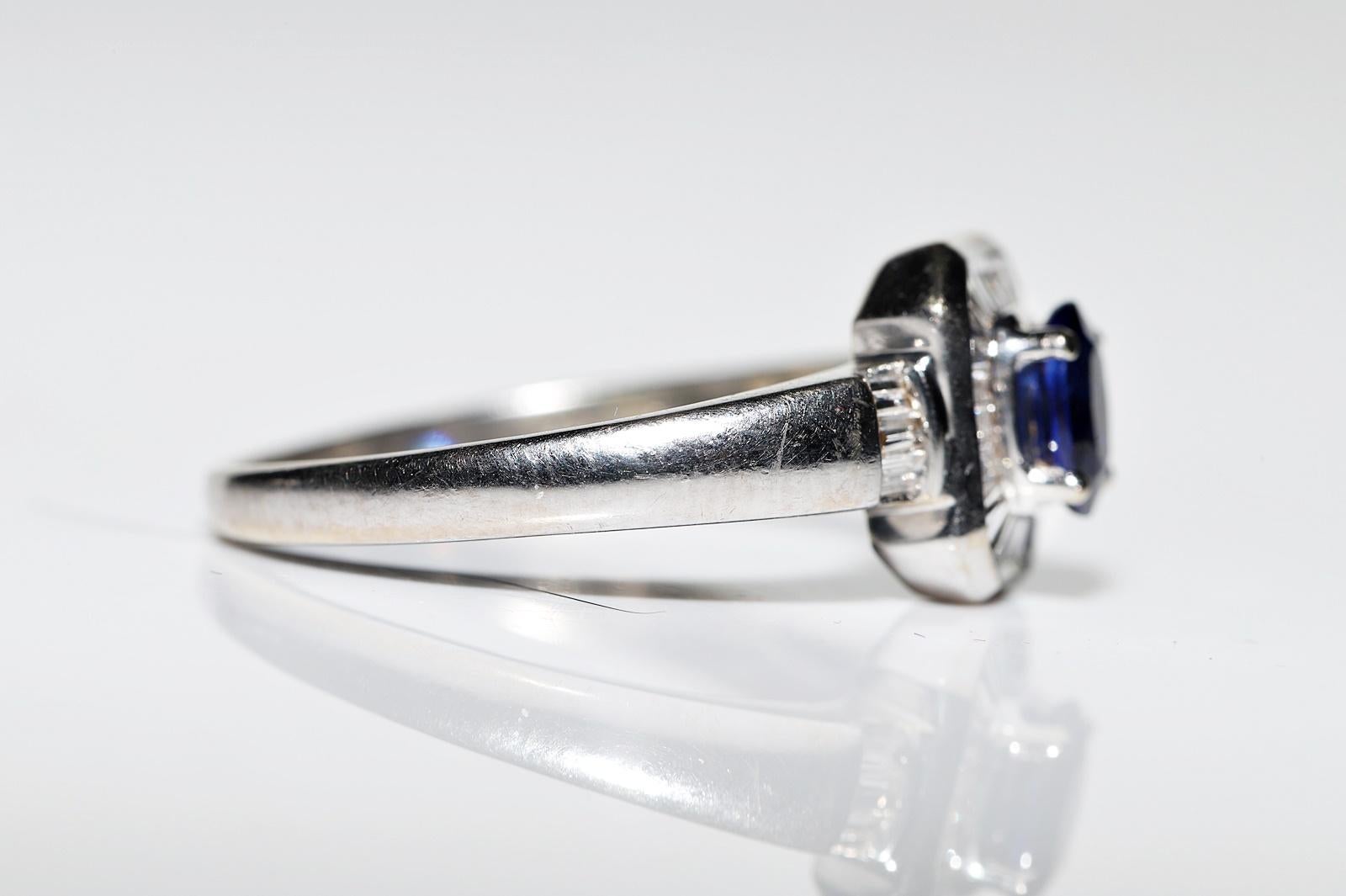 Vintage Circa 1990s 18k Gold Natural Baguette Cut Diamond And Sapphire Ring  For Sale 2
